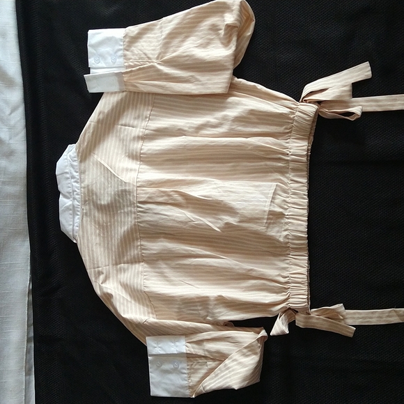 Crop top long sleeve button down shirt size small - Picture 7 of 13